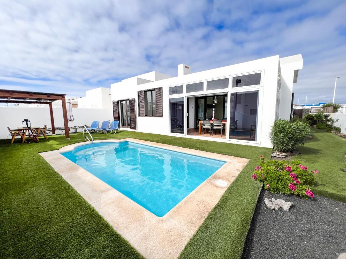 Casa Sol Y Mar Azul Un'Oasi A Due Passi Dal Mare Villa Playa Blanca  Exterior photo